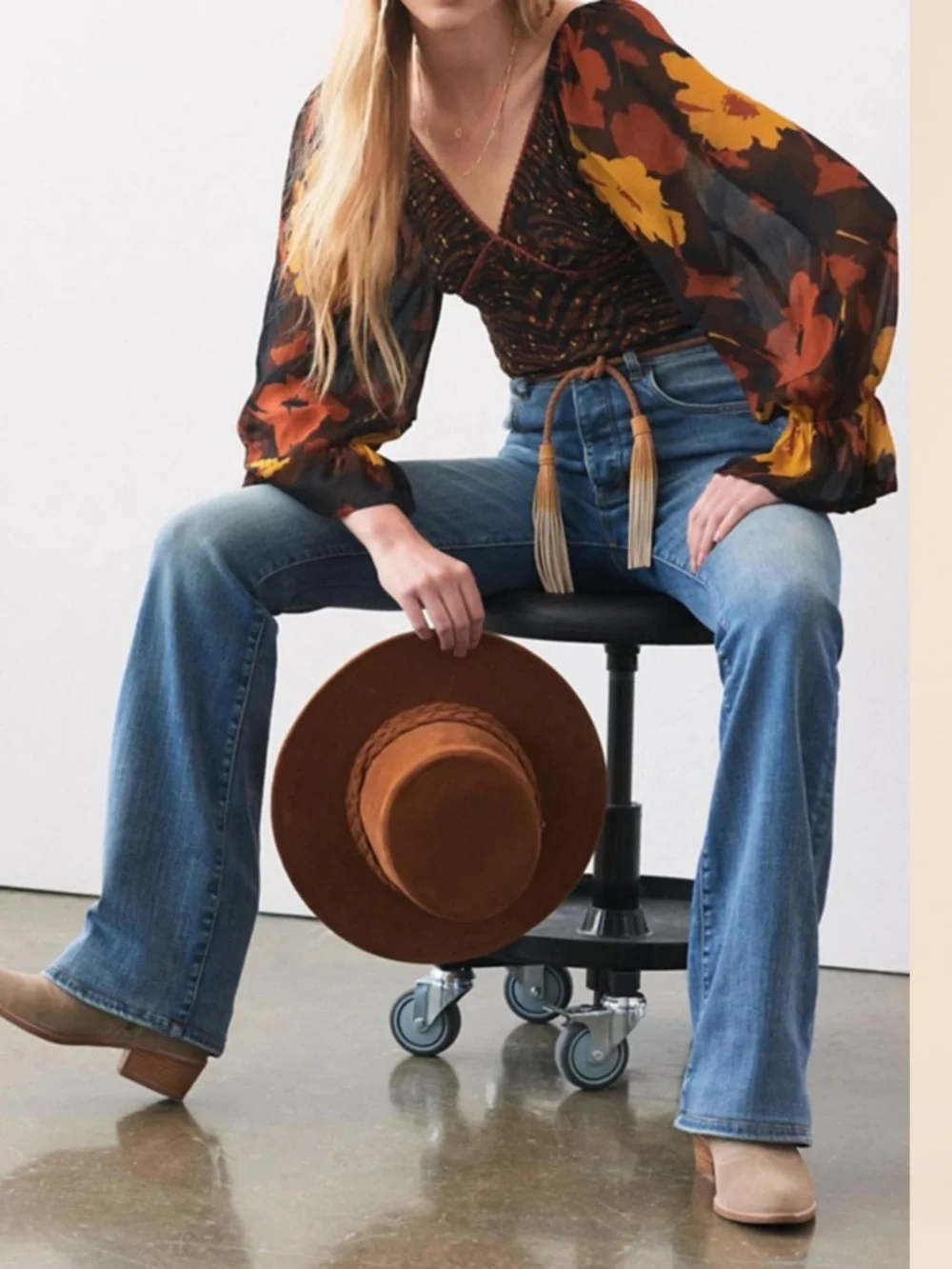 Pilcro X Anthropologie The Icon Flare Jeans Denim Medium Blue High Rise 70’s